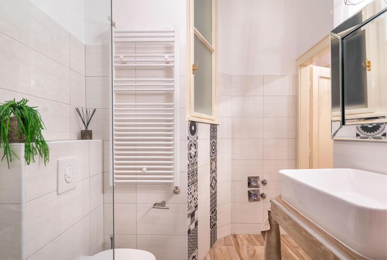 Economy Downtown Design Apartments - Free Parking - Balcony - Super Puplic Transport - Ac Budapeszt Zewnętrze zdjęcie